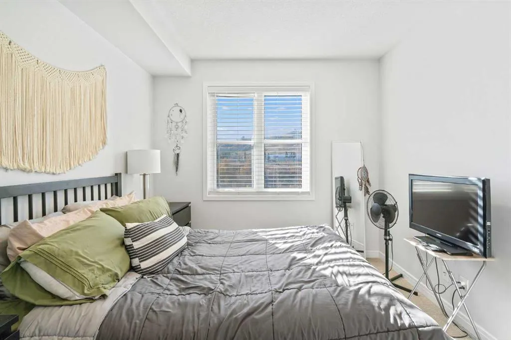 80 Greenbriar Place NW, #2204