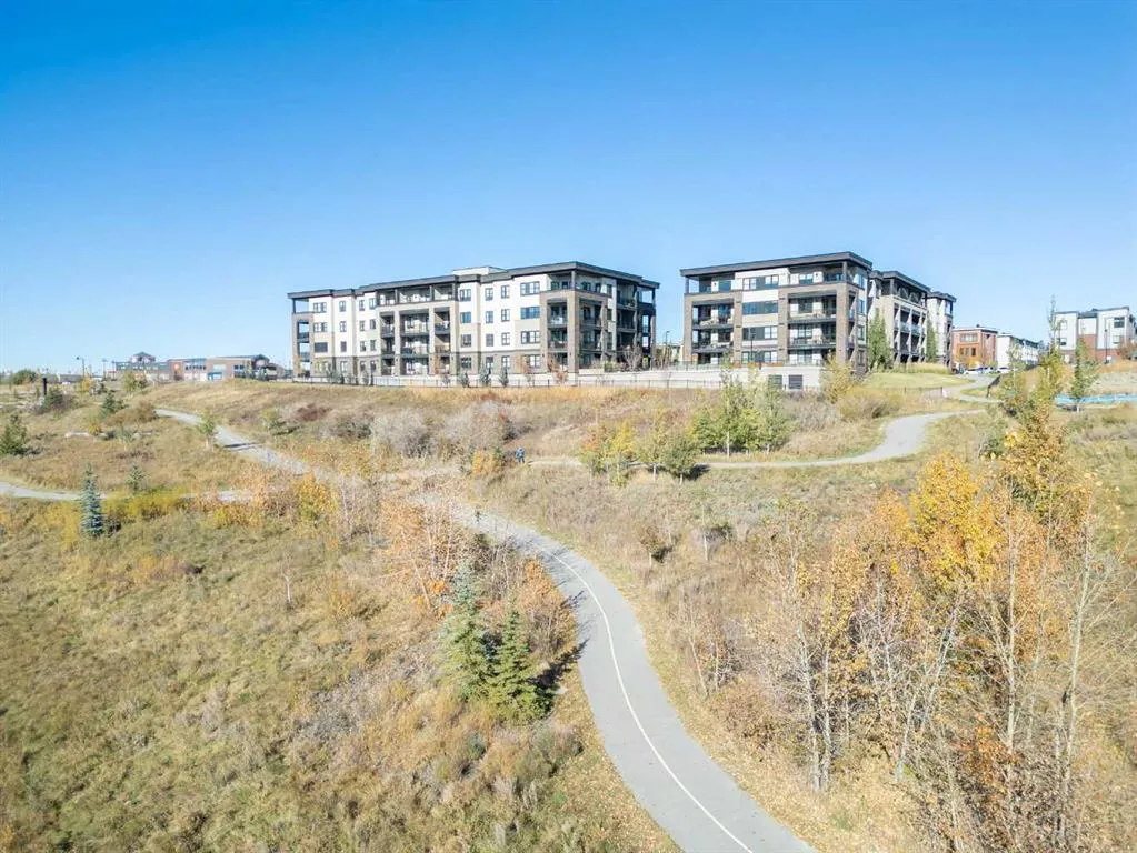 80 Greenbriar Place NW, #2204