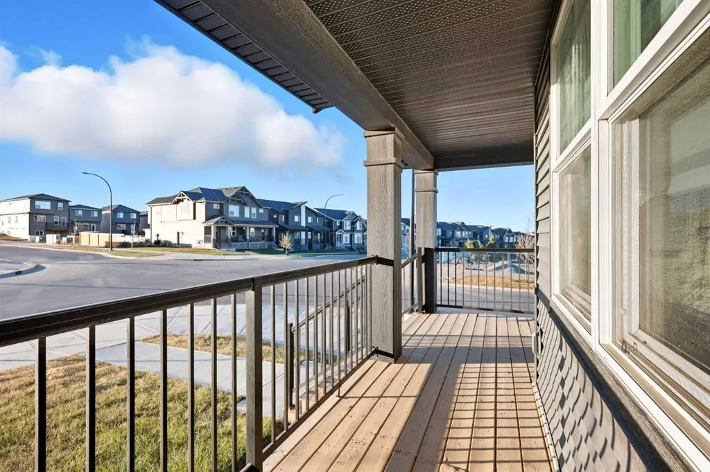 150 Edith Green NW
