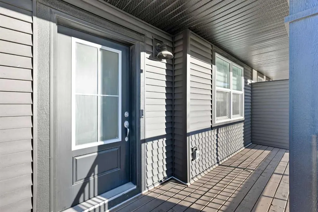 150 Edith Green NW
