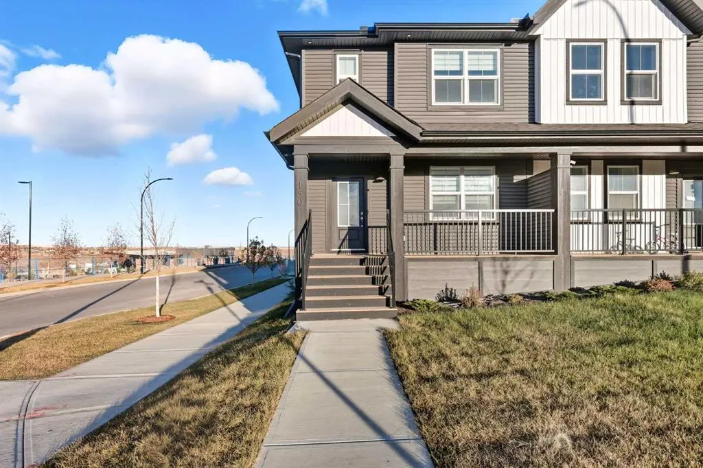 150 Edith Green NW