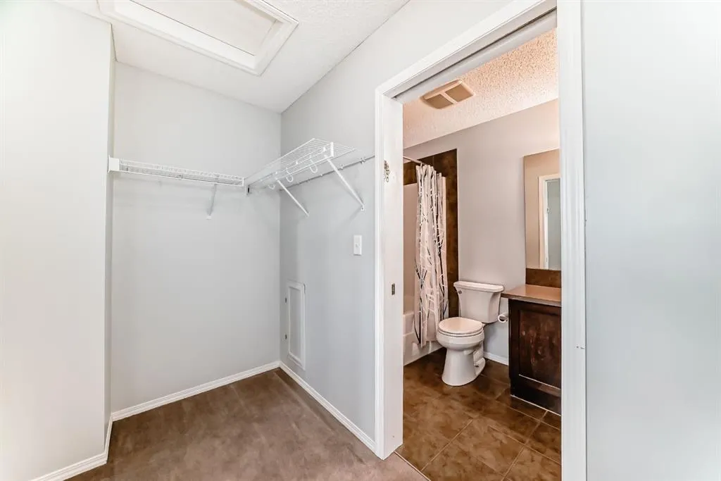 104 Country Village Lane NE