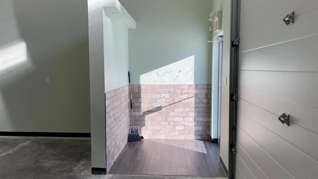 251 Spruce Street, #105