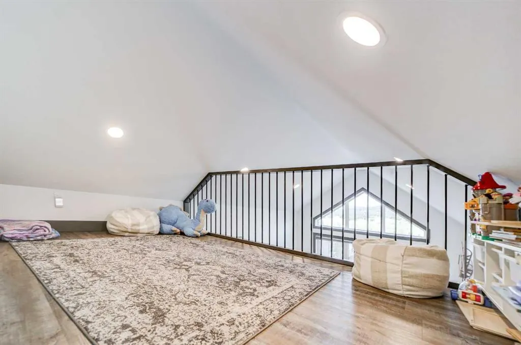 230 Southmore Place
