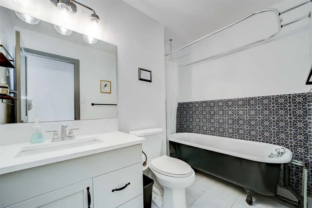 230 Southmore Place