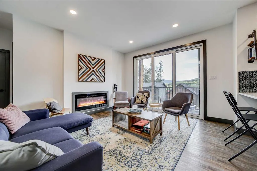 230 Southmore Place
