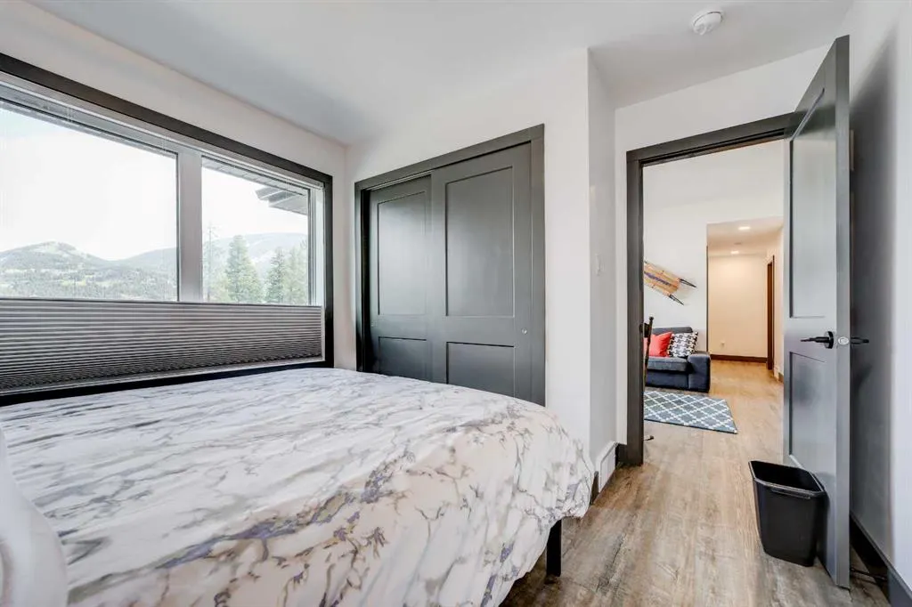 230 Southmore Place