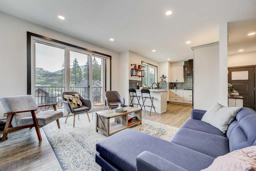 230 Southmore Place