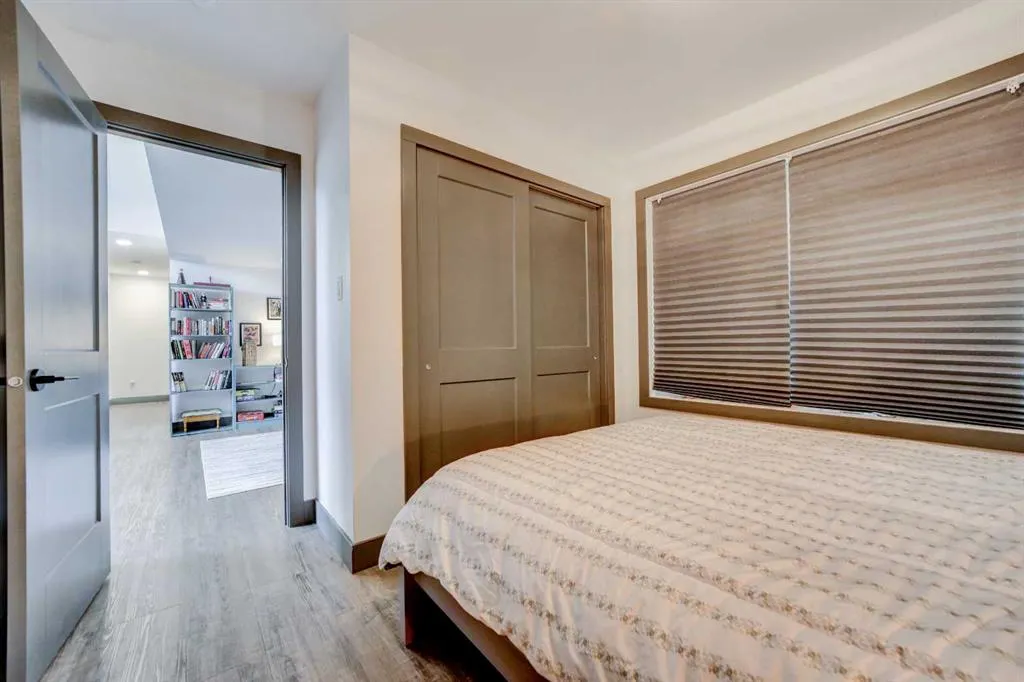 230 Southmore Place