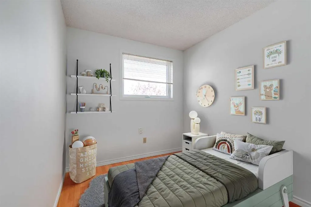 76 Woodstock Road SW