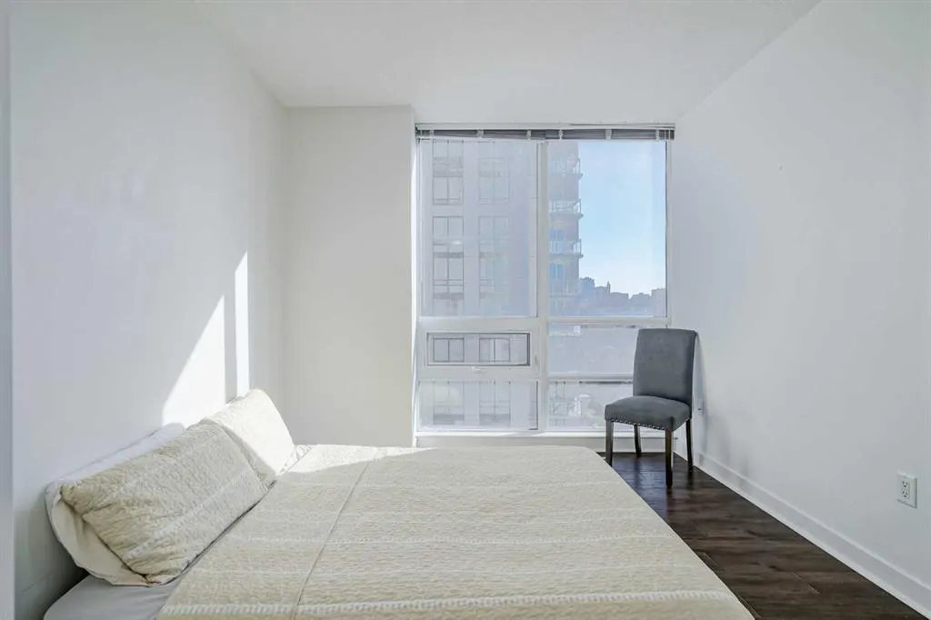 1118 12 Avenue SW, #706