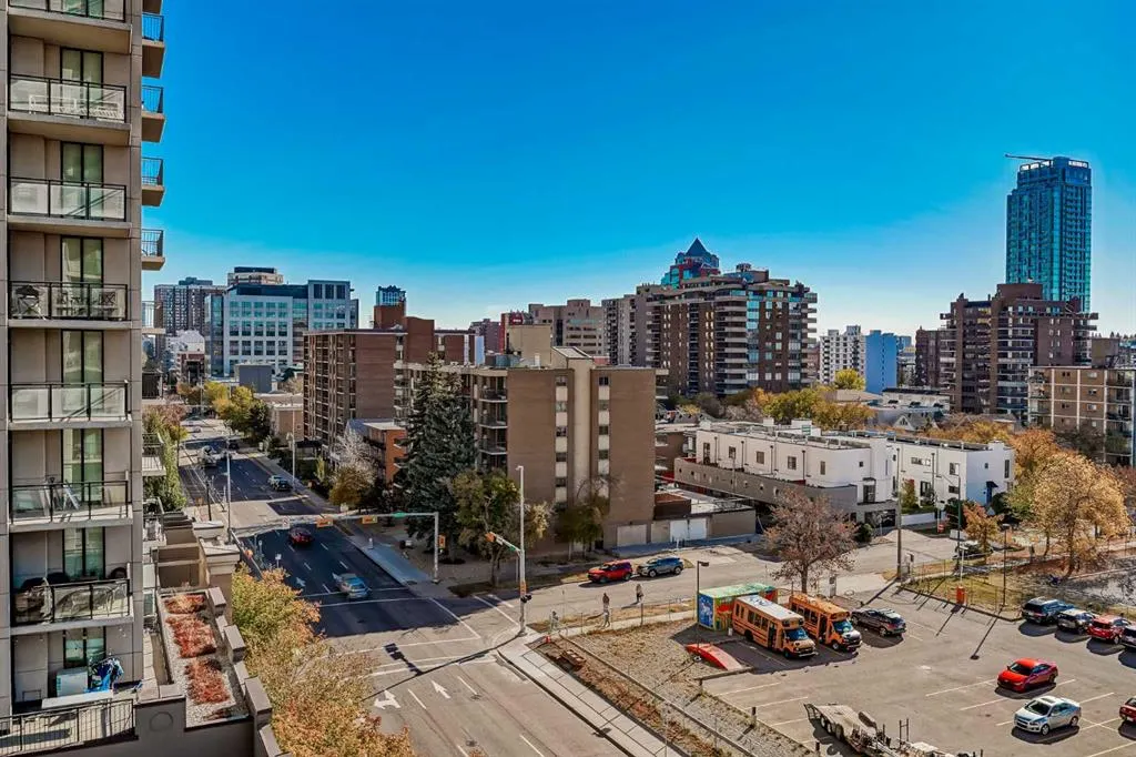 1118 12 Avenue SW, #706