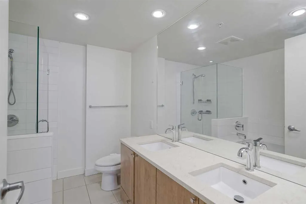 1118 12 Avenue SW, #706