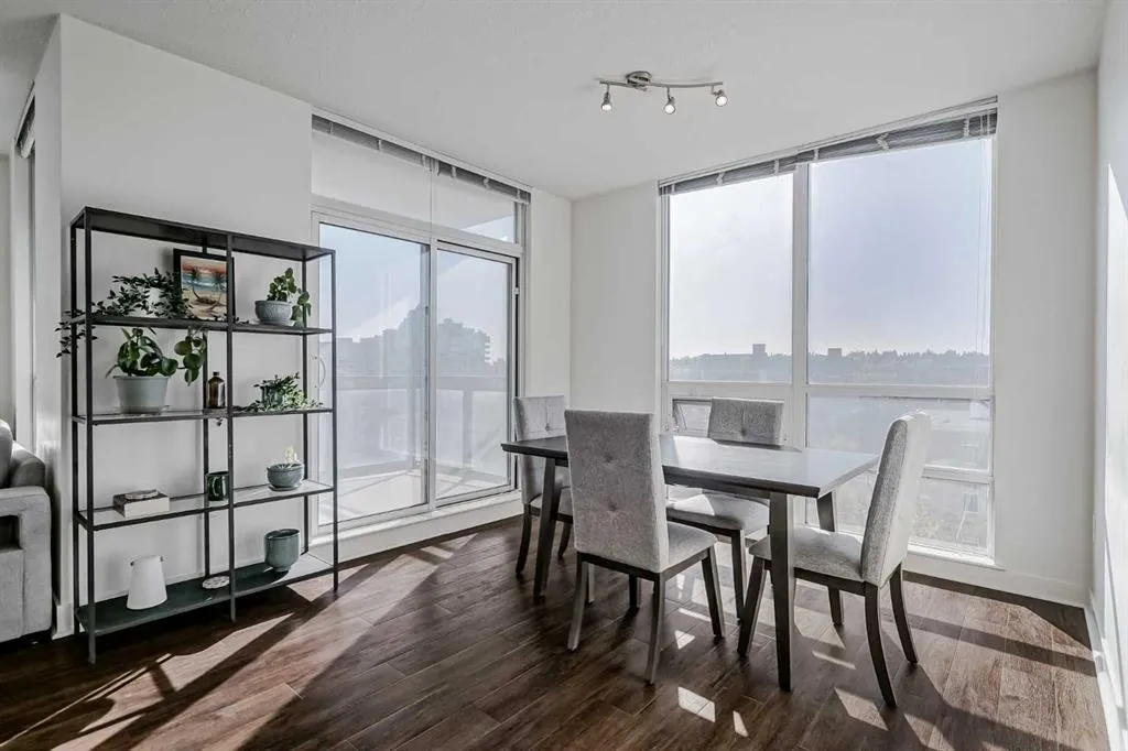 1118 12 Avenue SW, #706