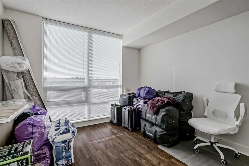 1118 12 Avenue SW, #706