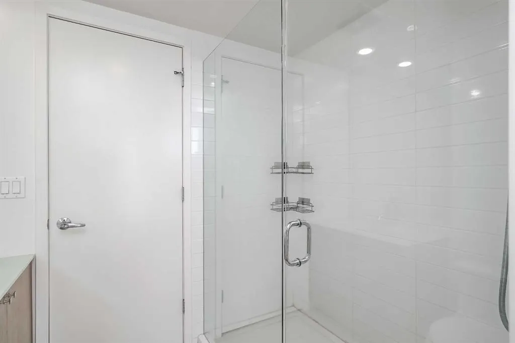 1118 12 Avenue SW, #706