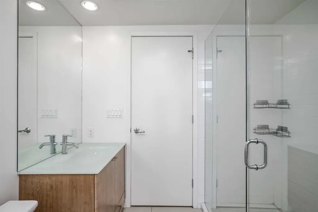 1118 12 Avenue SW, #706