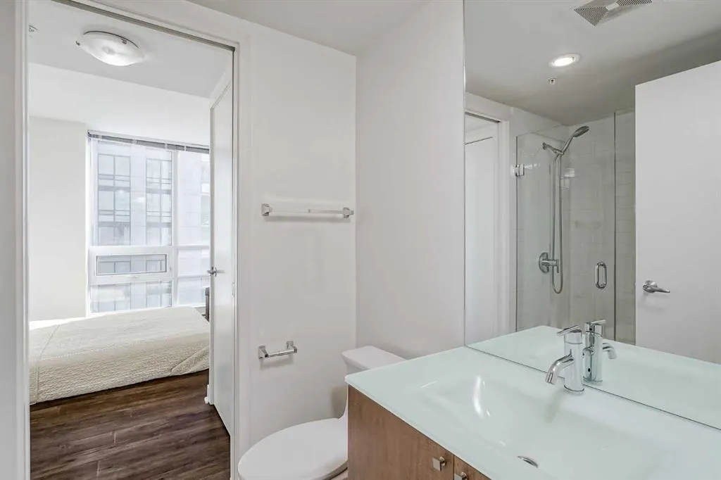 1118 12 Avenue SW, #706