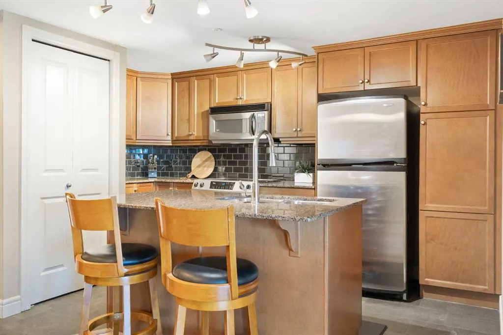 920 5 Avenue SW, #1806