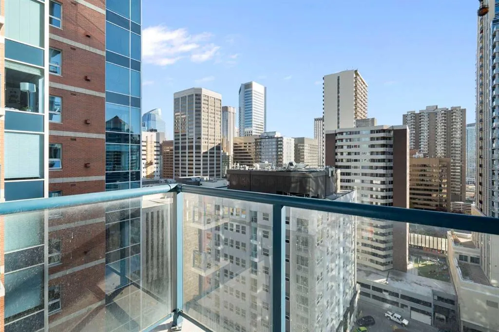 920 5 Avenue SW, #1806