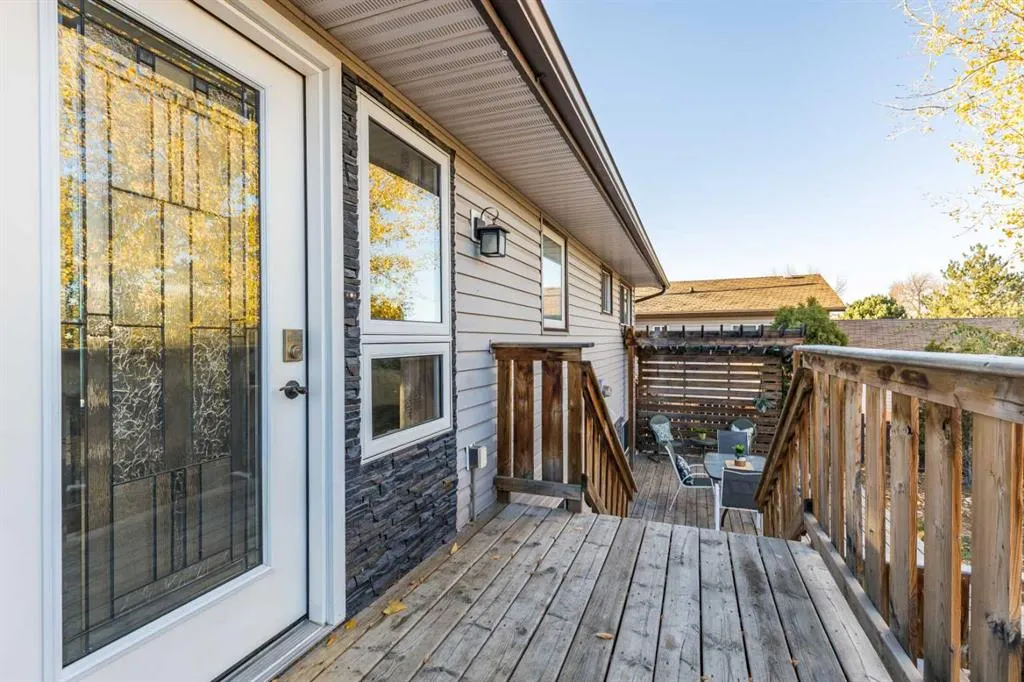 516 Sissons Crescent SE