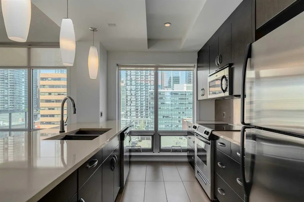 530 12 Avenue SW, #802