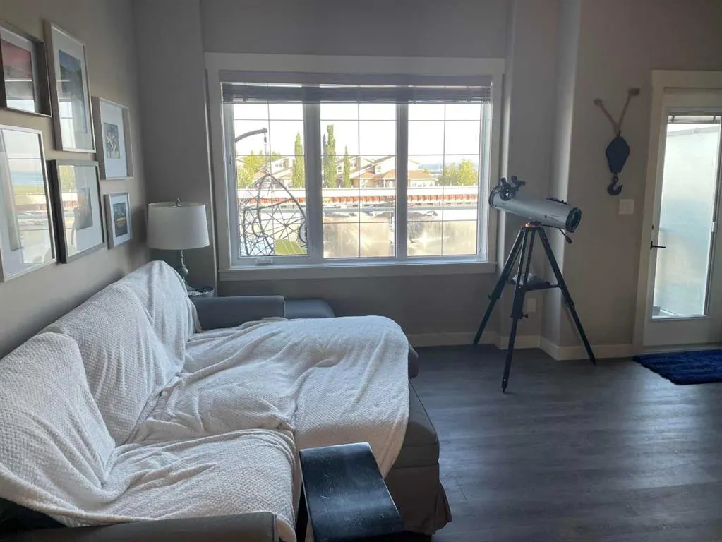 5210 Lakeshore Drive, #124