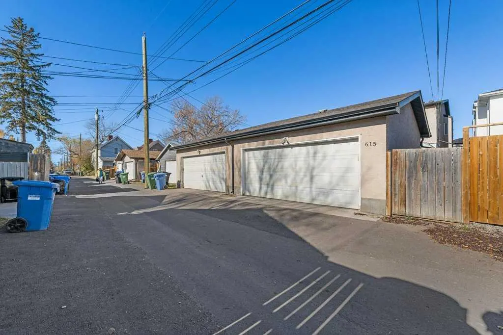 615 10 Avenue NE