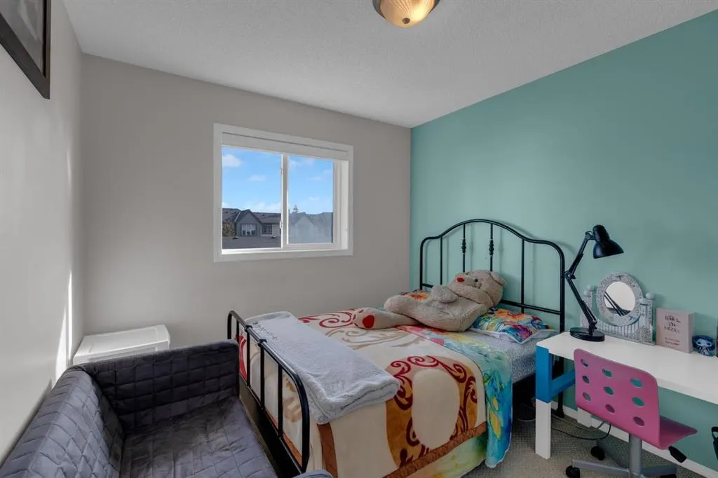 186 Everglen Rise SW