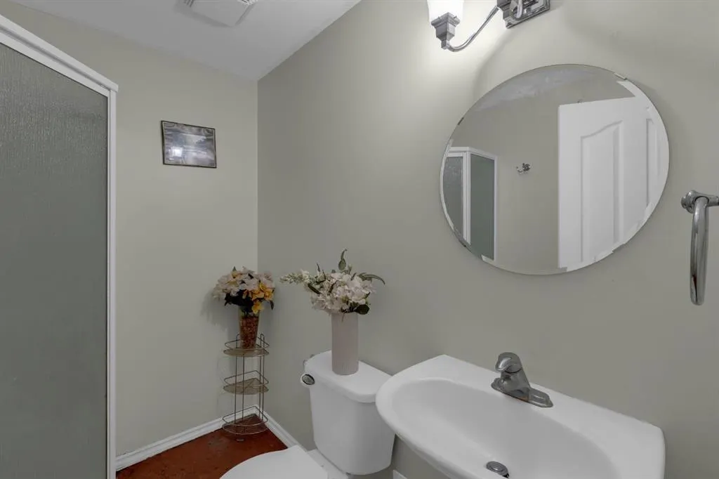 186 Everglen Rise SW