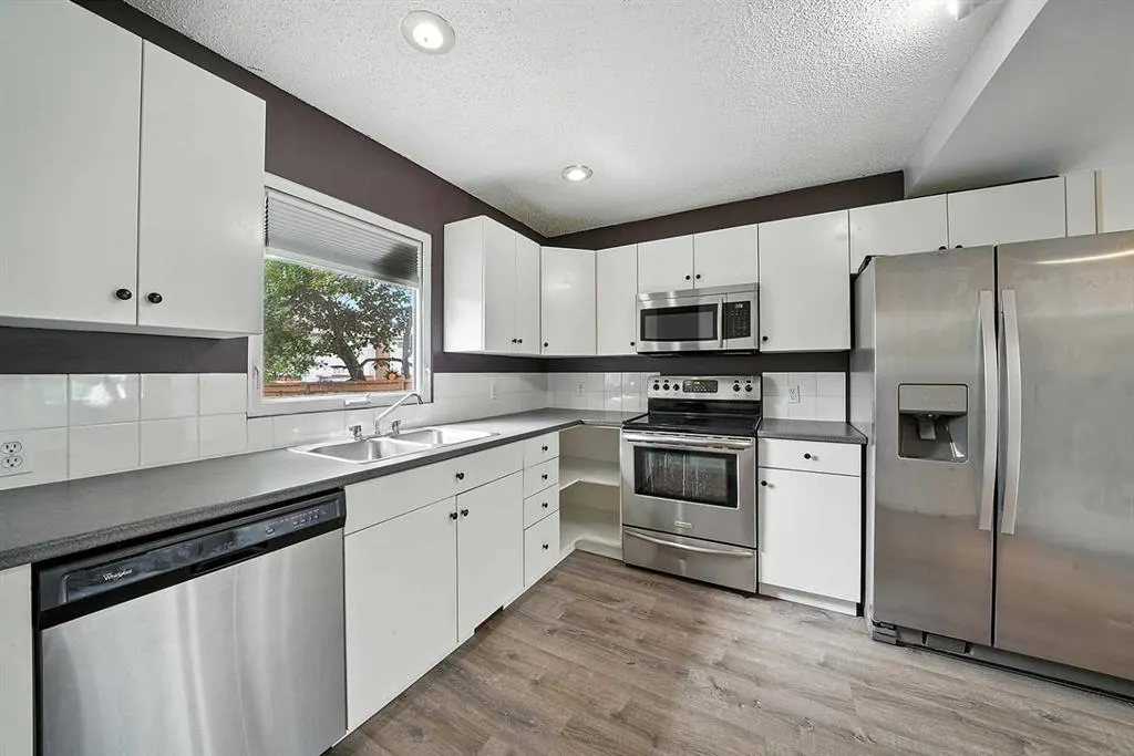 15 Stanton Street, #13