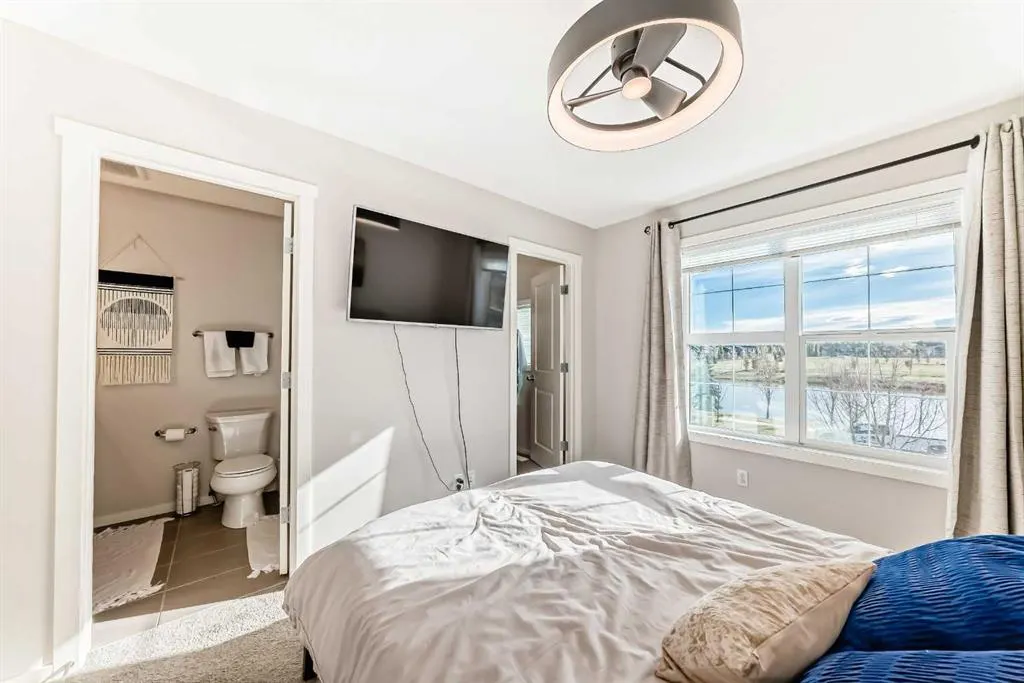 24 Legacy Main Street SE