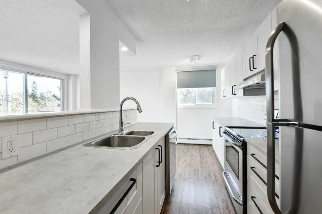 2220 16A Street SW, #204