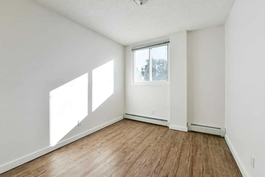 2220 16A Street SW, #204