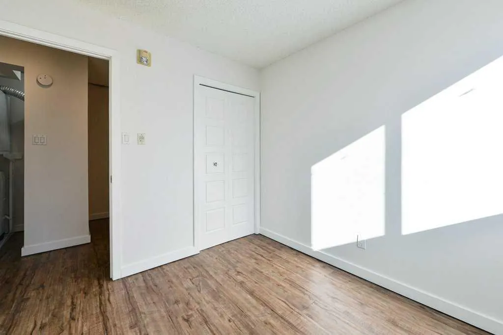2220 16A Street SW, #204