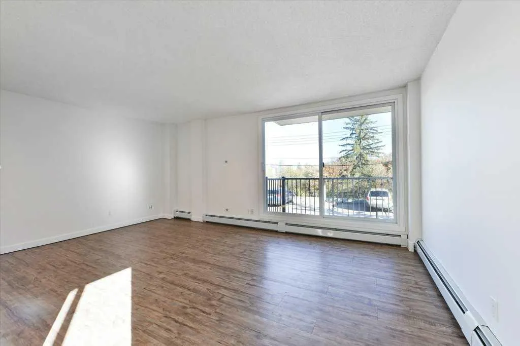 2220 16A Street SW, #204