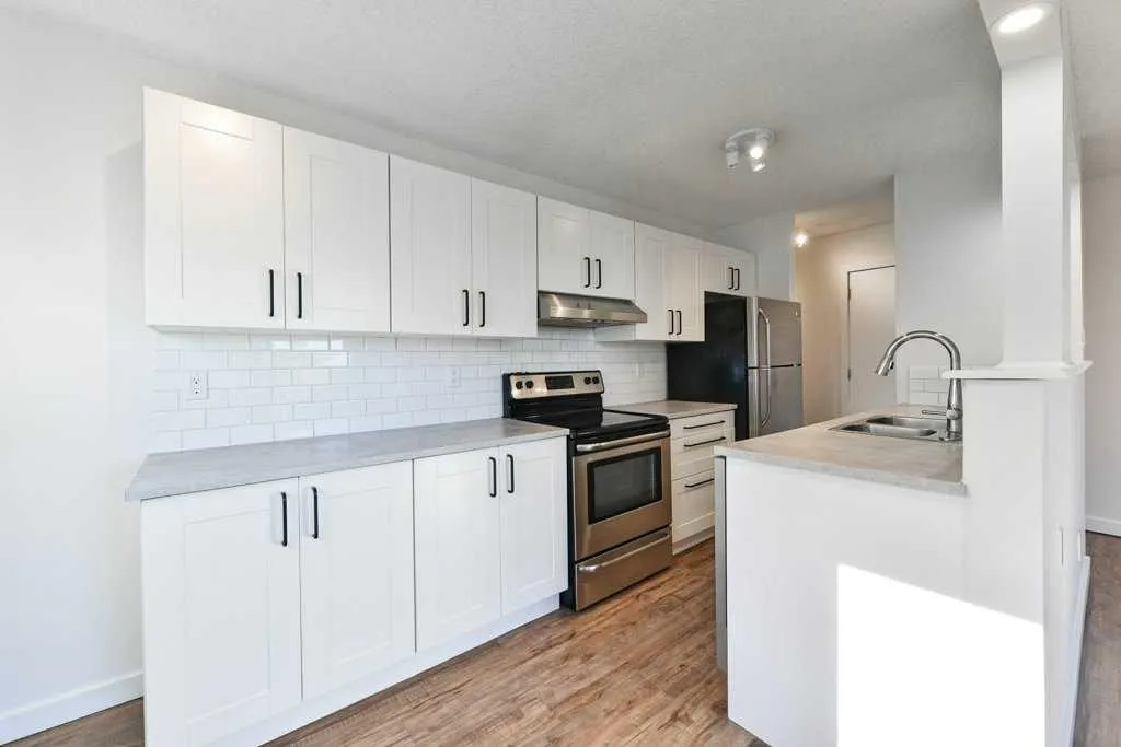 2220 16A Street SW, #204