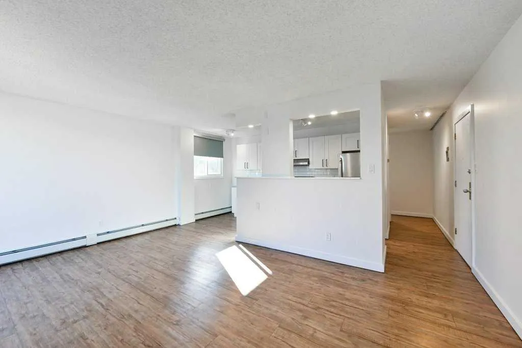 2220 16A Street SW, #204