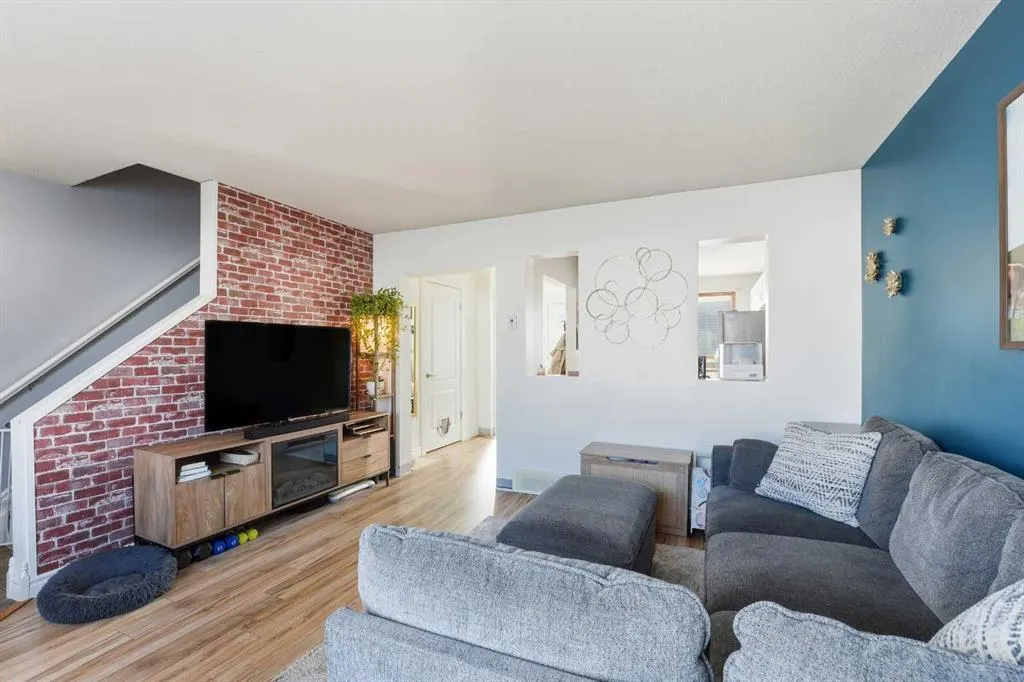1 Fir Street, #18