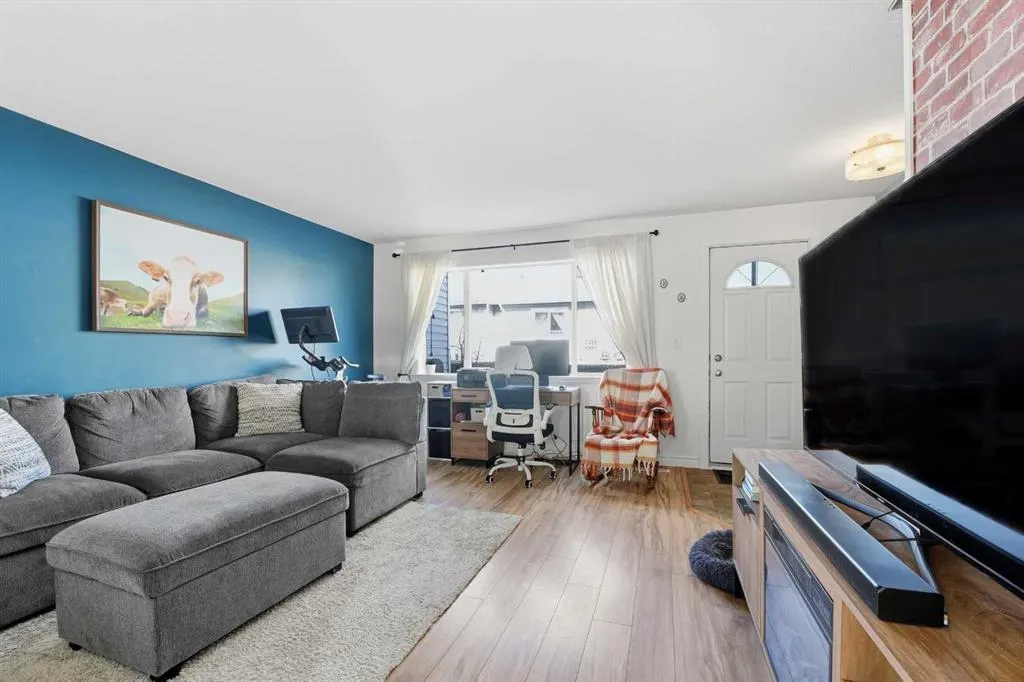 1 Fir Street, #18