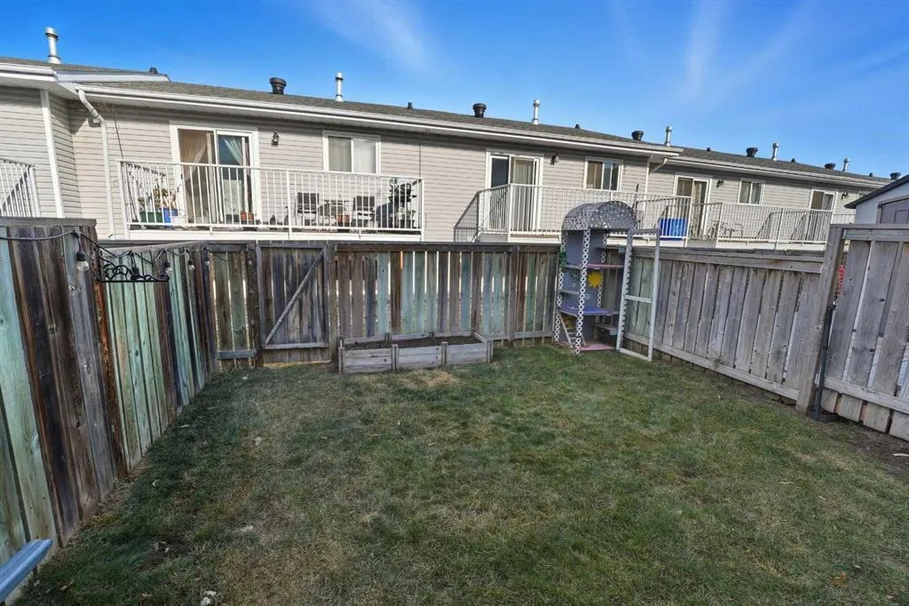 1 Fir Street, #18