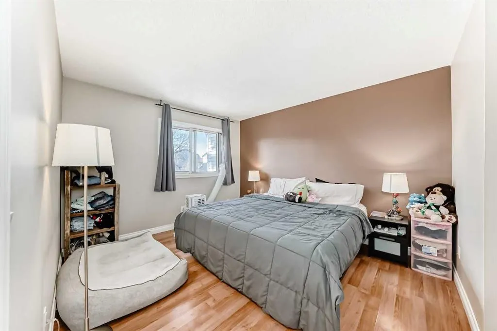 131 Templehill Drive NE, #17