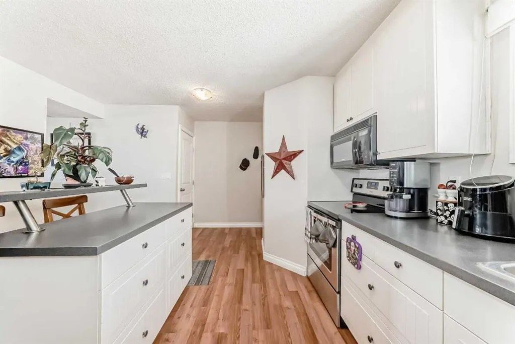 131 Templehill Drive NE, #17