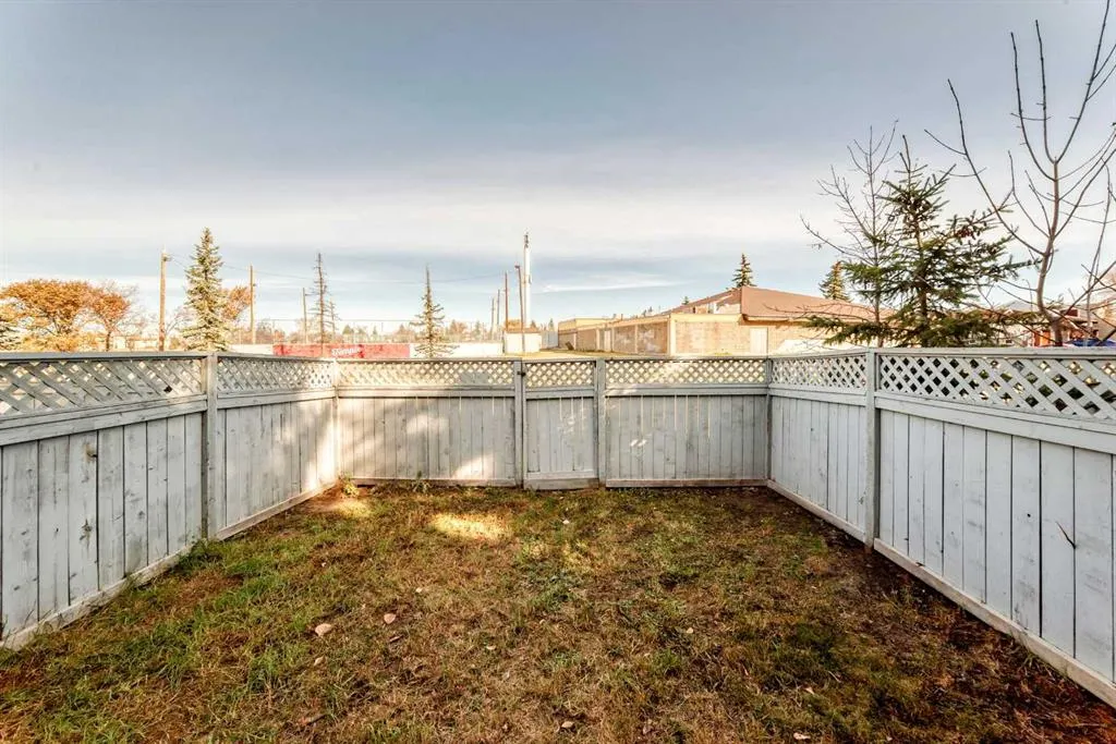 131 Templehill Drive NE, #17