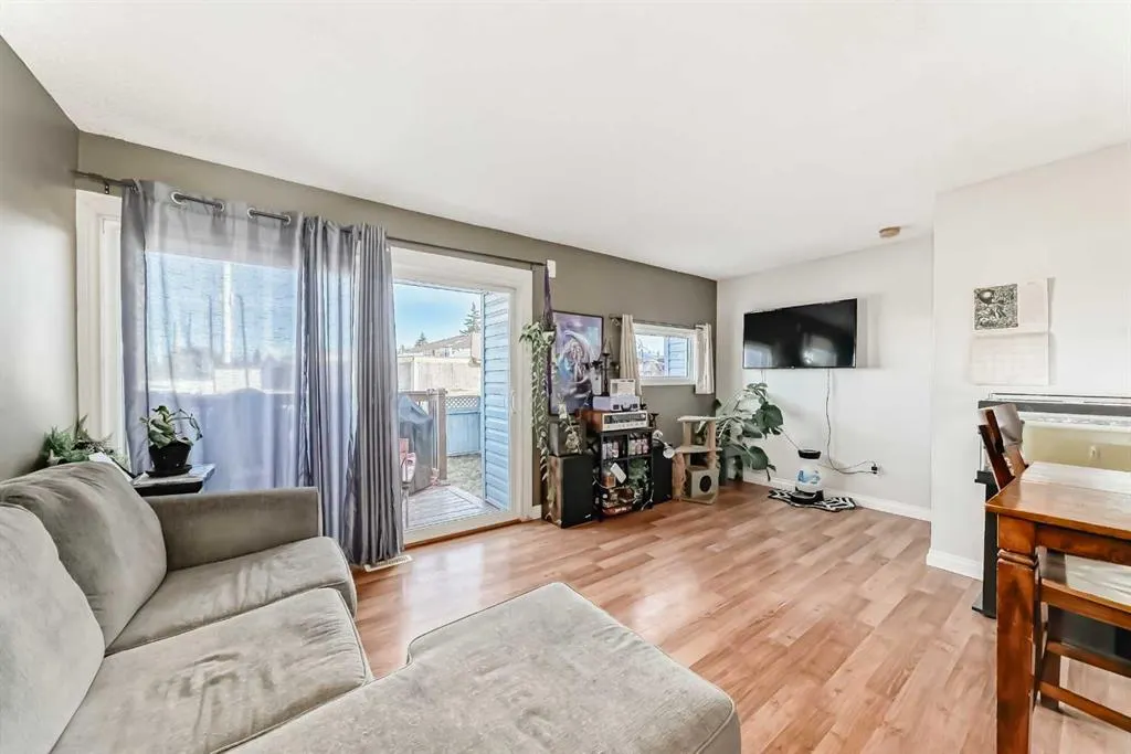 131 Templehill Drive NE, #17