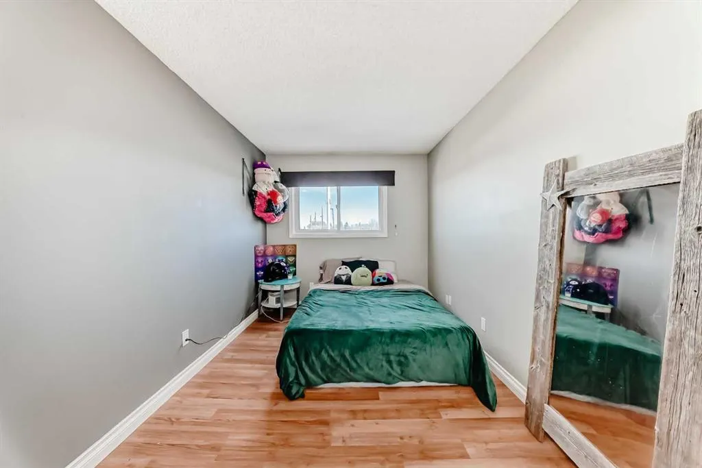 131 Templehill Drive NE, #17