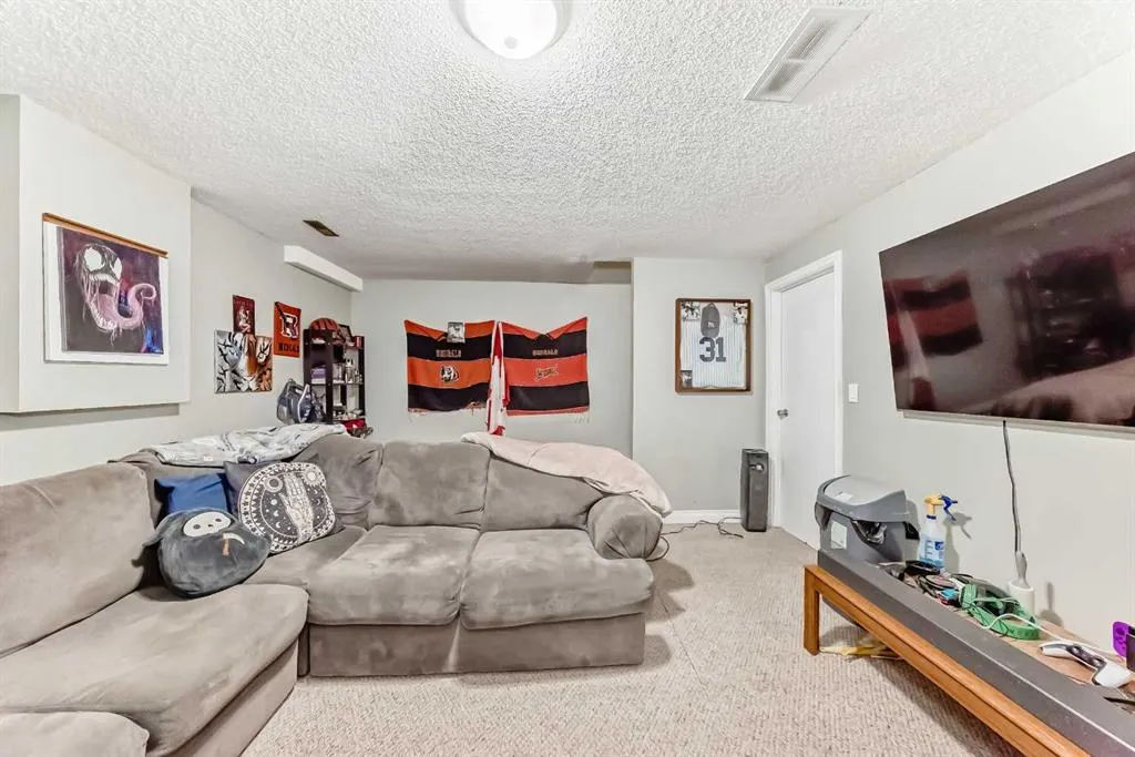 131 Templehill Drive NE, #17