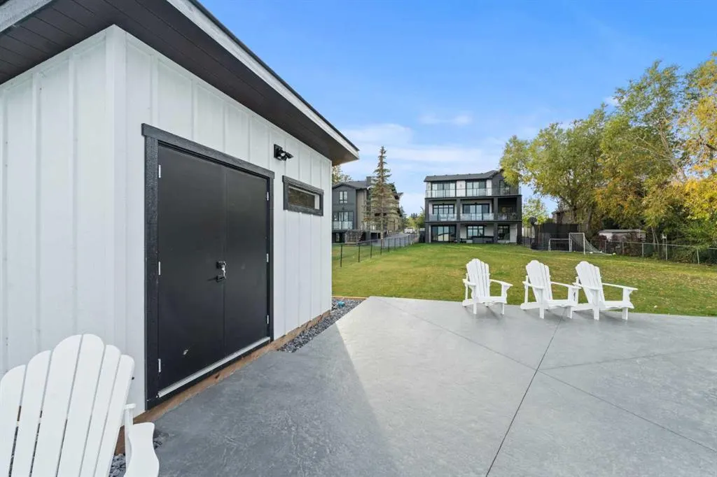 336 West Chestermere Drive