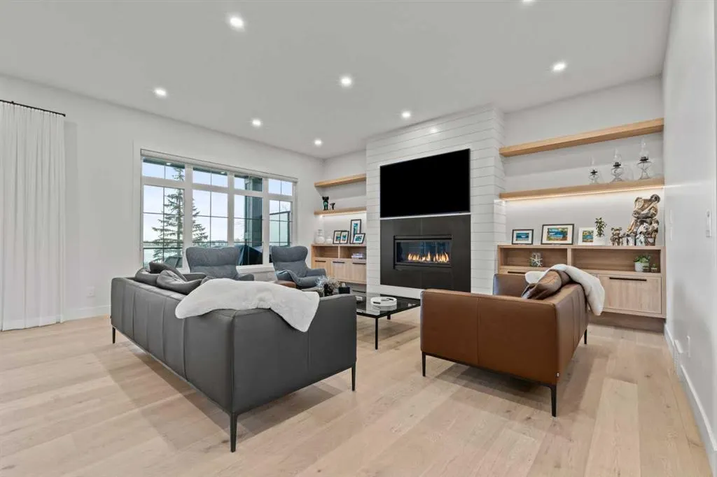 336 West Chestermere Drive