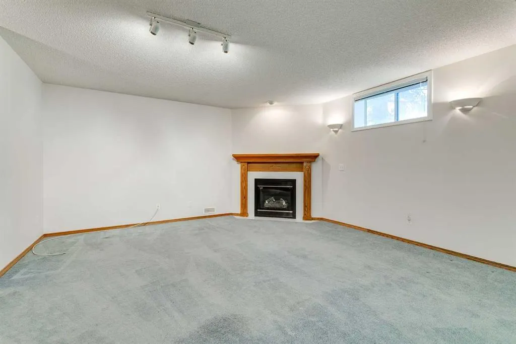31 Douglasview Park SE